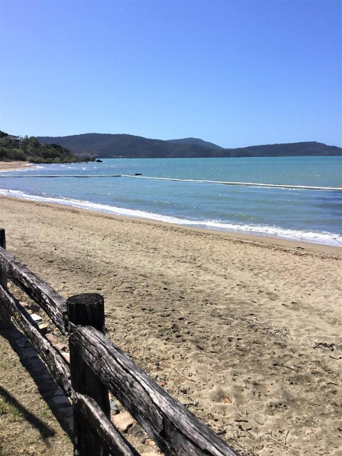 Whitsunday Waterfront Apartments Airlie Beach Ngoại thất bức ảnh