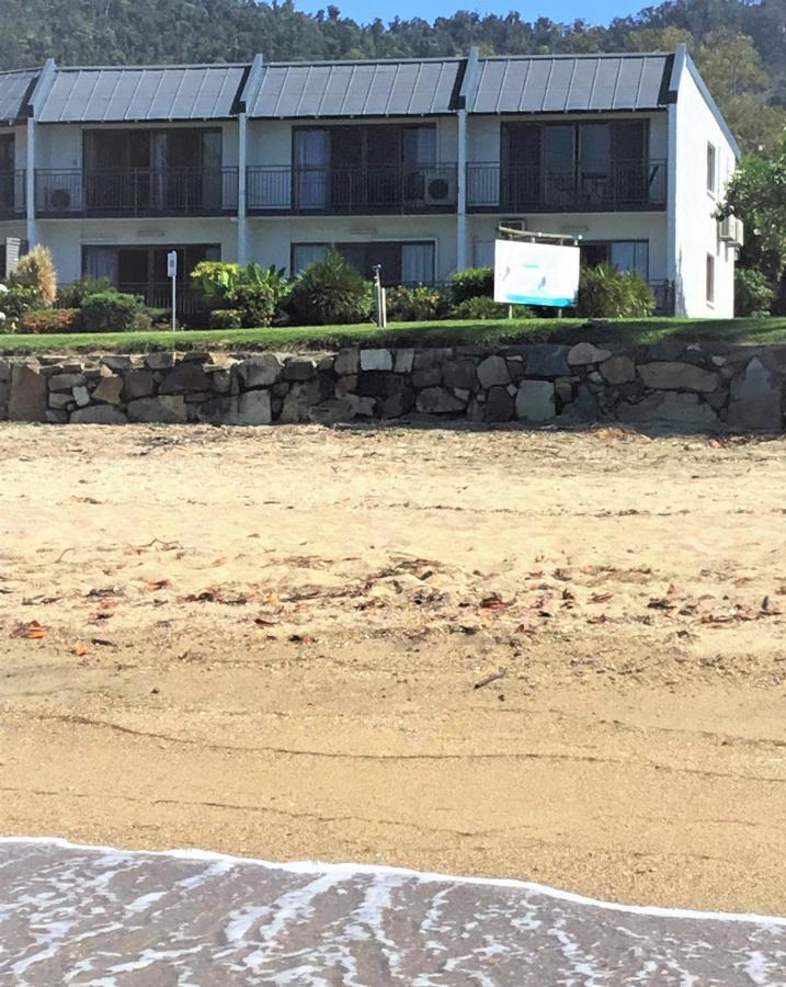 Whitsunday Waterfront Apartments Airlie Beach Ngoại thất bức ảnh