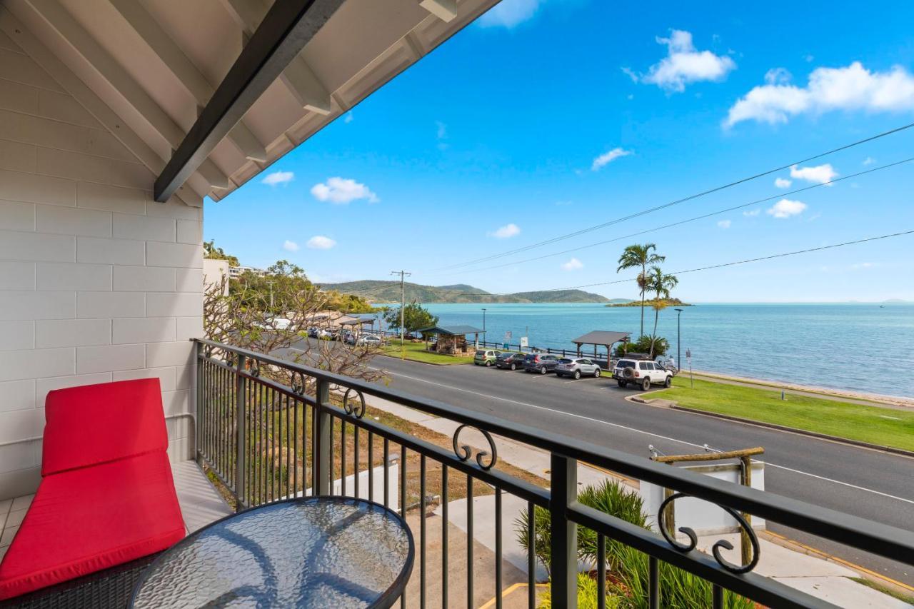 Whitsunday Waterfront Apartments Airlie Beach Ngoại thất bức ảnh