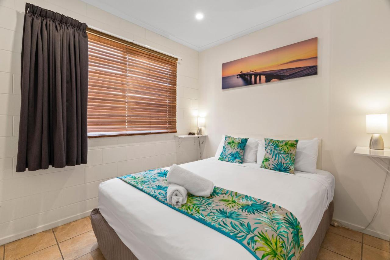 Whitsunday Waterfront Apartments Airlie Beach Ngoại thất bức ảnh