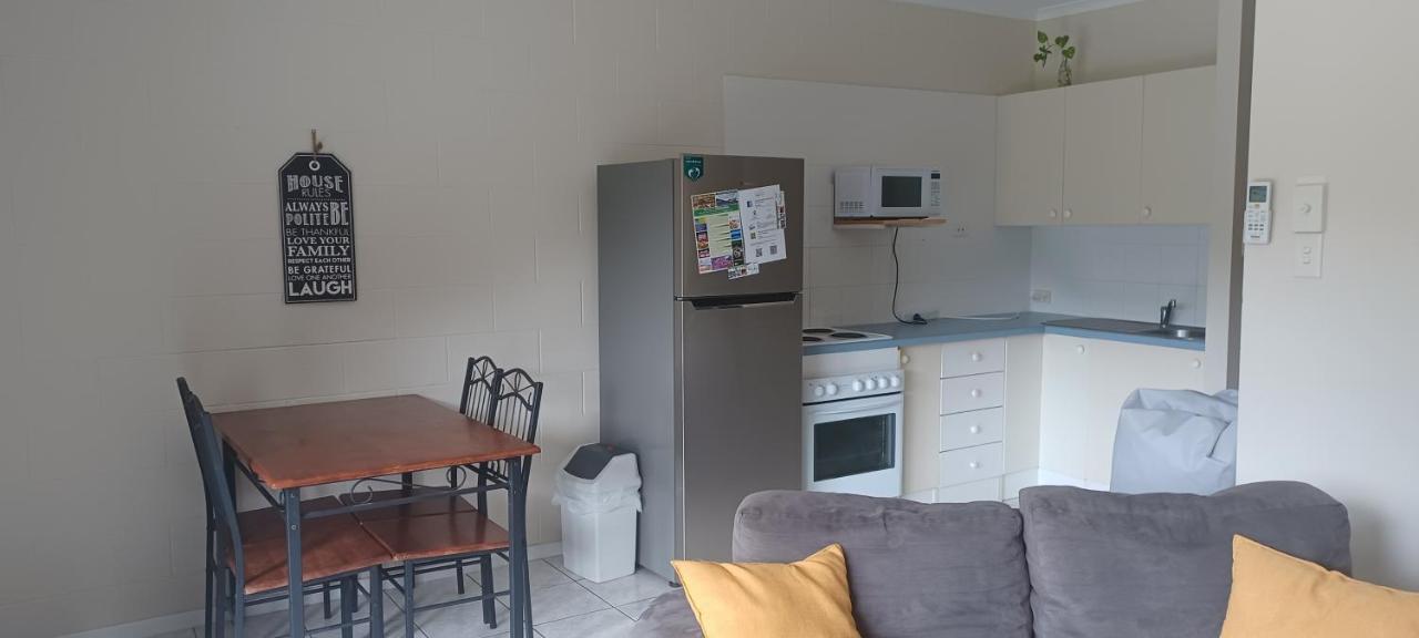 Whitsunday Waterfront Apartments Airlie Beach Ngoại thất bức ảnh