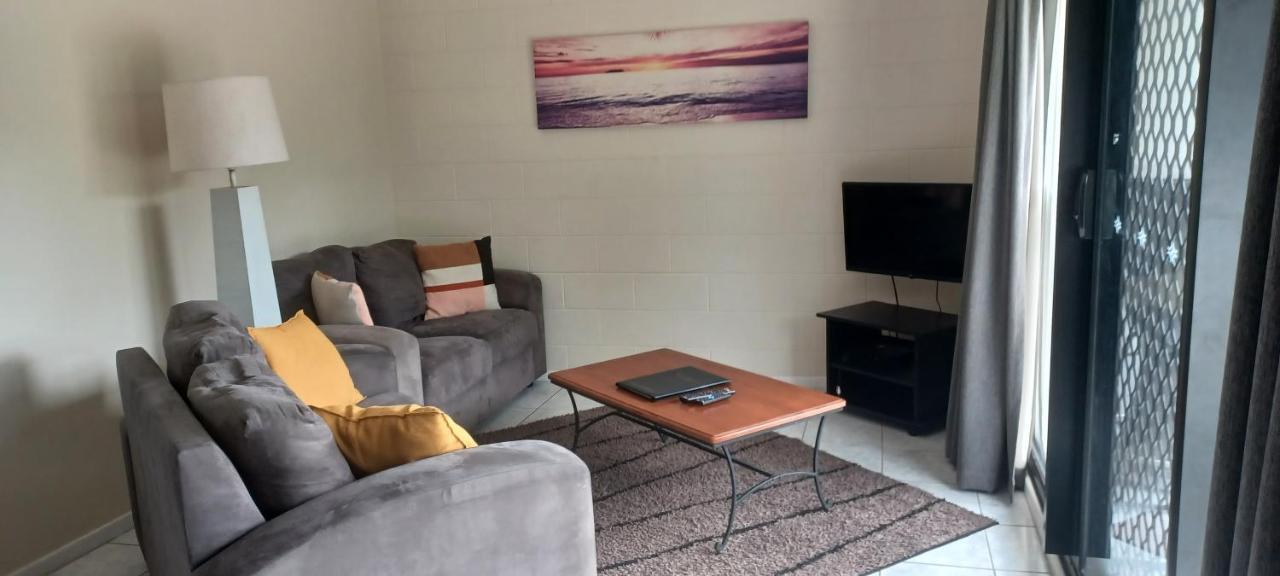 Whitsunday Waterfront Apartments Airlie Beach Ngoại thất bức ảnh