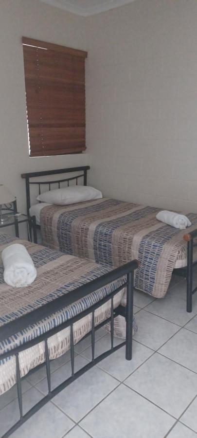 Whitsunday Waterfront Apartments Airlie Beach Ngoại thất bức ảnh