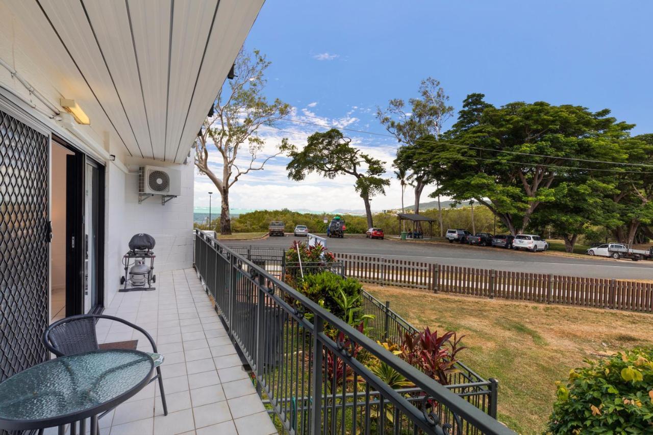 Whitsunday Waterfront Apartments Airlie Beach Ngoại thất bức ảnh