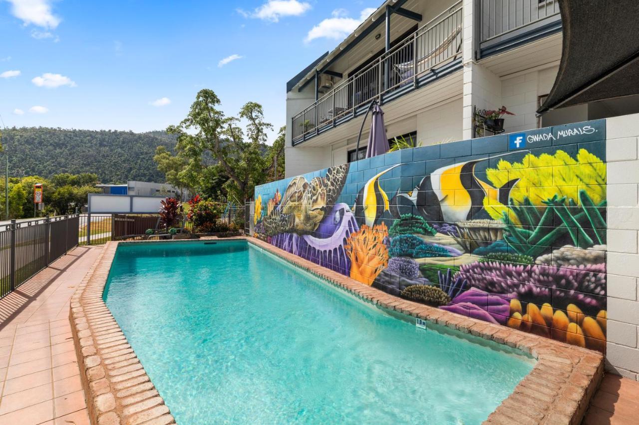 Whitsunday Waterfront Apartments Airlie Beach Ngoại thất bức ảnh