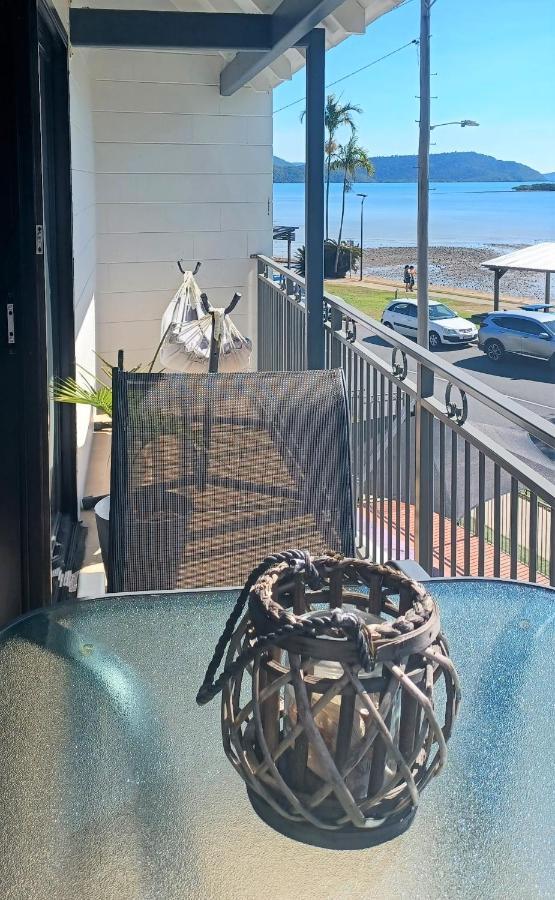 Whitsunday Waterfront Apartments Airlie Beach Ngoại thất bức ảnh