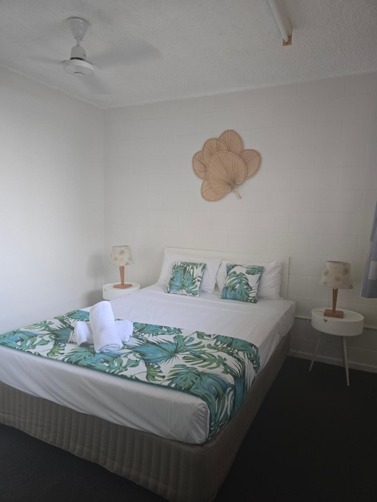 Whitsunday Waterfront Apartments Airlie Beach Ngoại thất bức ảnh