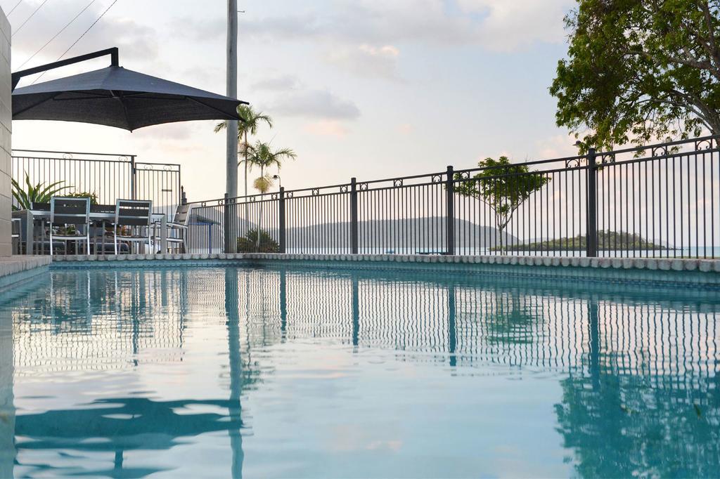 Whitsunday Waterfront Apartments Airlie Beach Ngoại thất bức ảnh