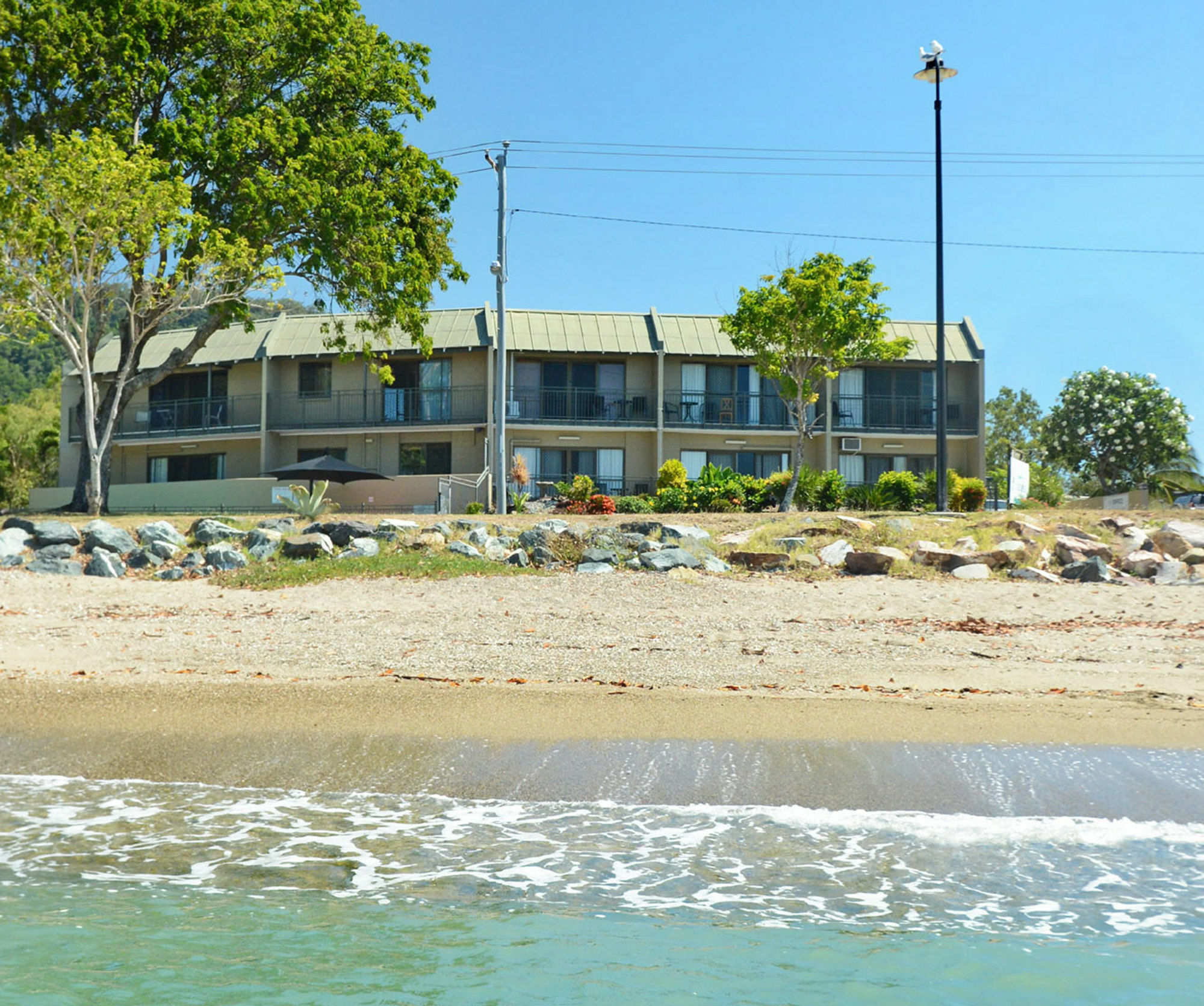 Whitsunday Waterfront Apartments Airlie Beach Ngoại thất bức ảnh
