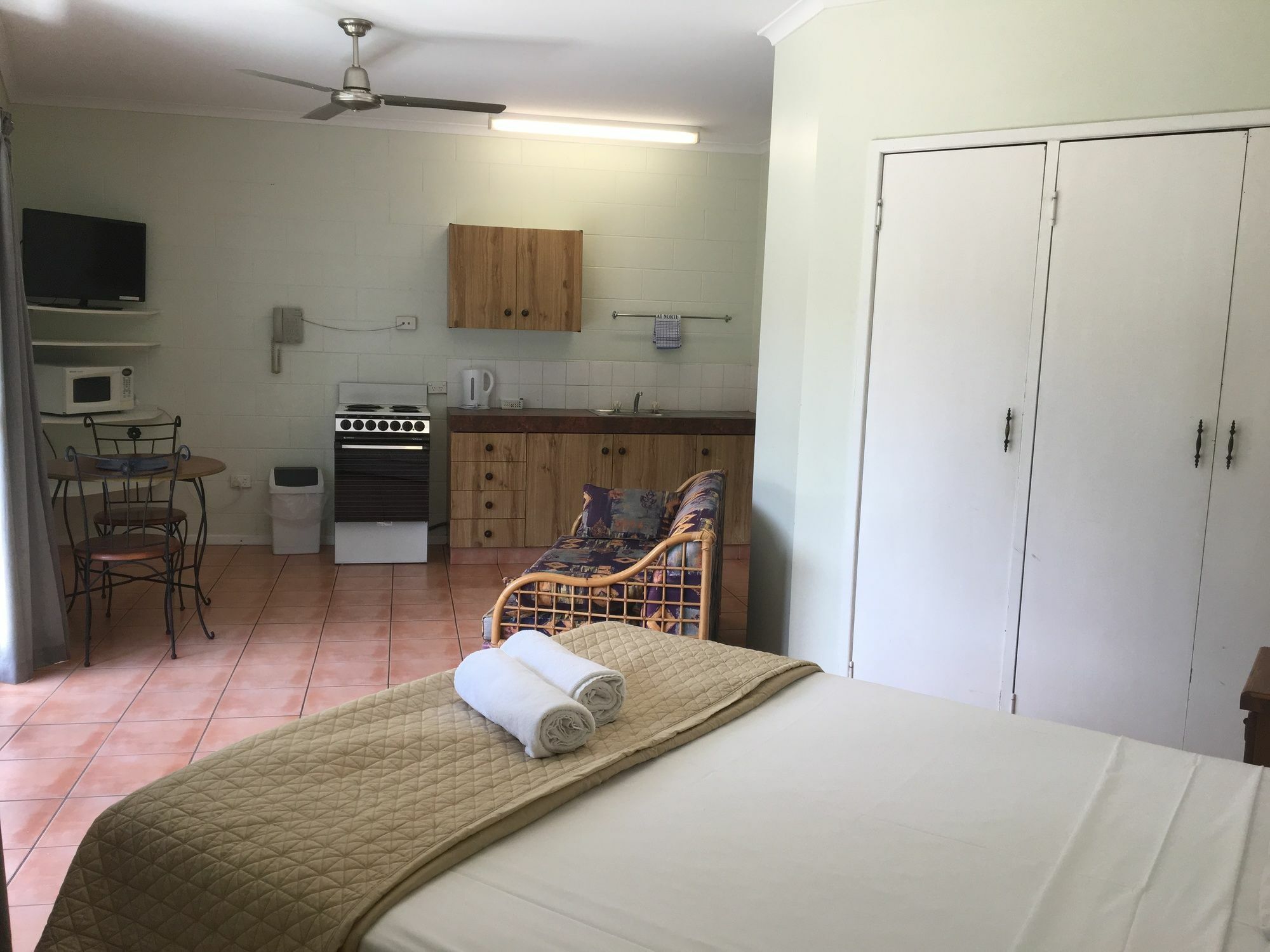 Whitsunday Waterfront Apartments Airlie Beach Ngoại thất bức ảnh