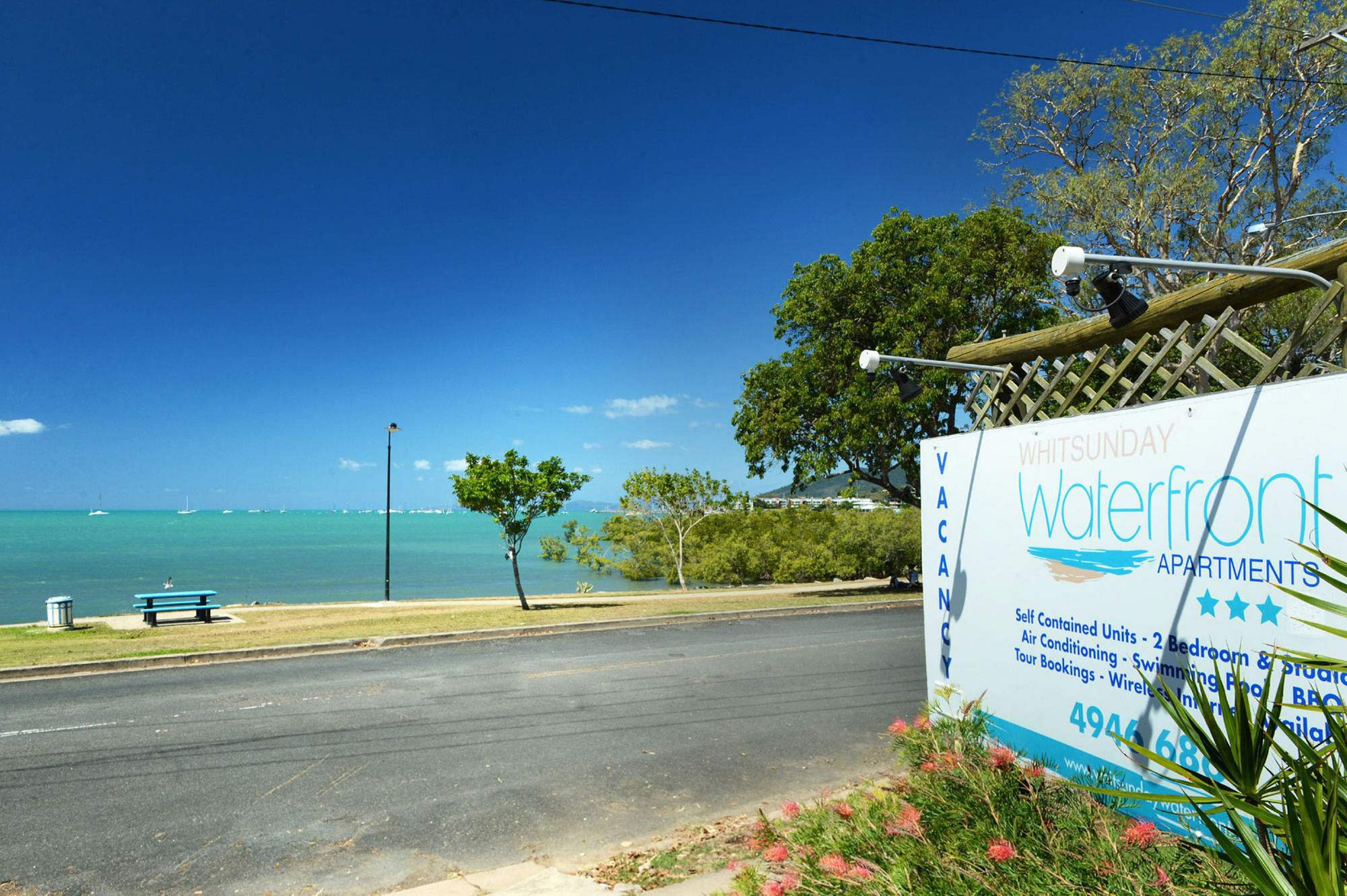 Whitsunday Waterfront Apartments Airlie Beach Ngoại thất bức ảnh