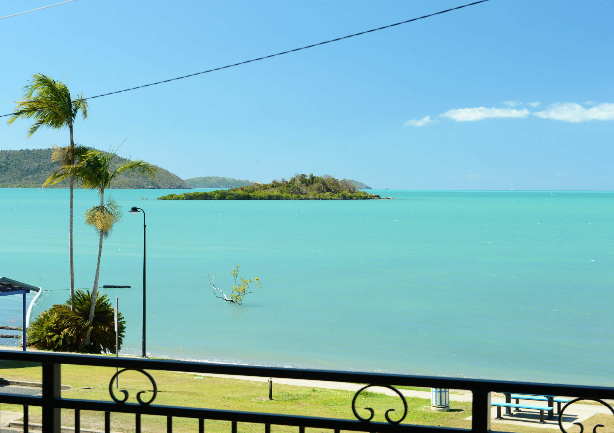 Whitsunday Waterfront Apartments Airlie Beach Ngoại thất bức ảnh